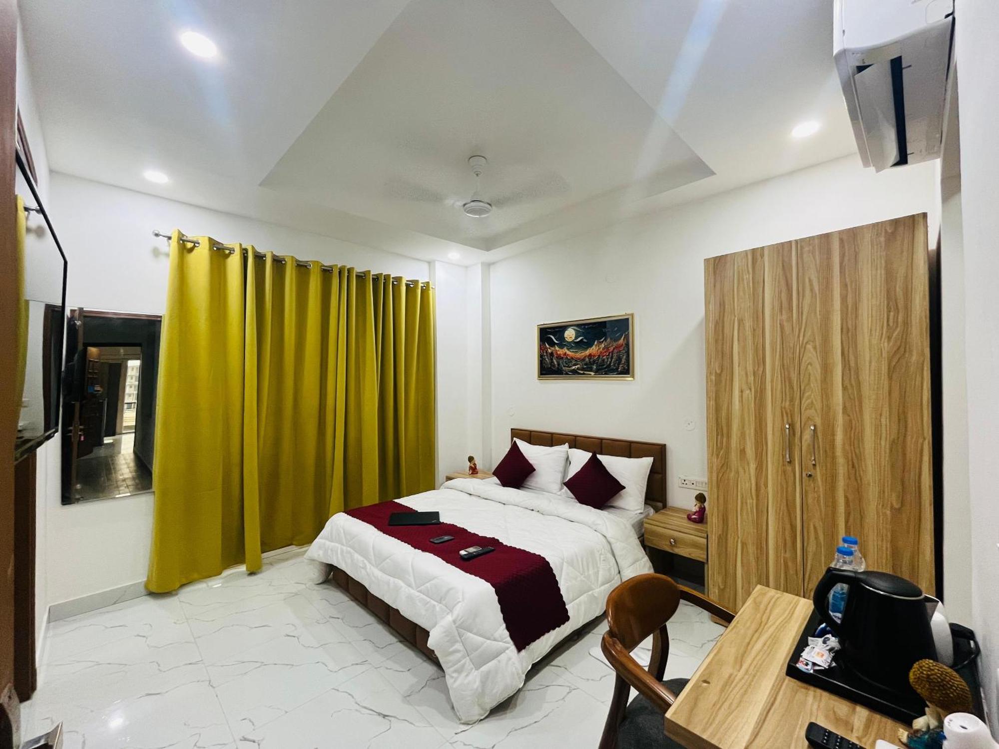 The Lodgers Studio Apartment Infront Of Artemis Hospital Gurugram Gurgaon Eksteriør bilde