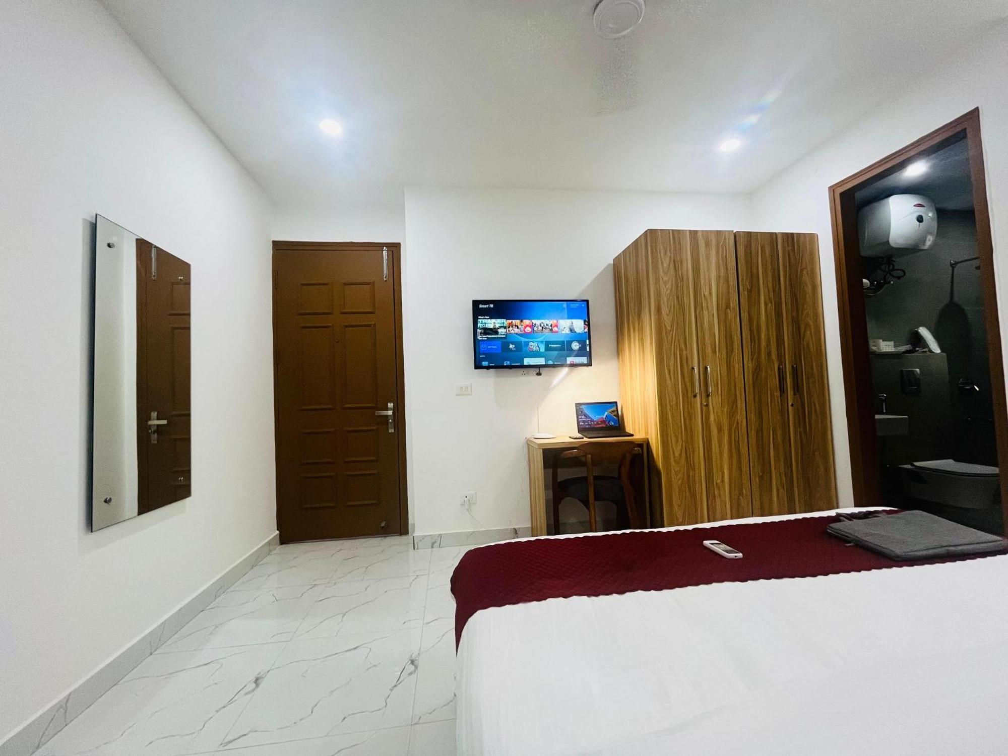 The Lodgers Studio Apartment Infront Of Artemis Hospital Gurugram Gurgaon Eksteriør bilde