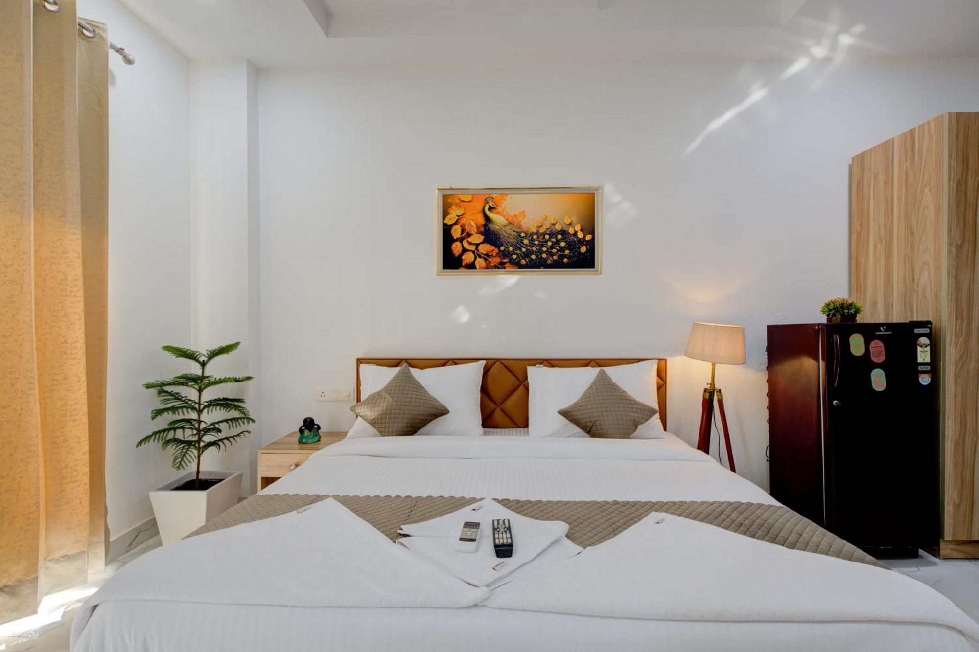 The Lodgers Studio Apartment Infront Of Artemis Hospital Gurugram Gurgaon Eksteriør bilde